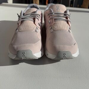 Shoes On Running Cloud 5